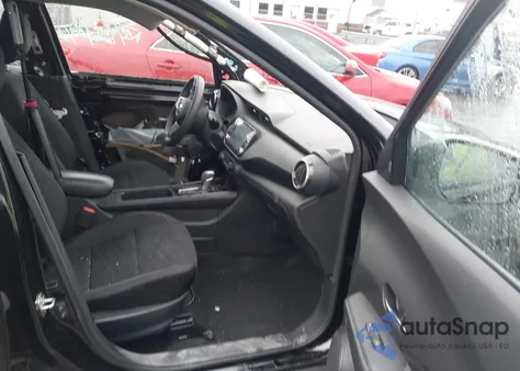 2021 Nissan Kicks Sv Xtronic Cvt from USA, damaged, VIN 3N1CP5CV2ML483841